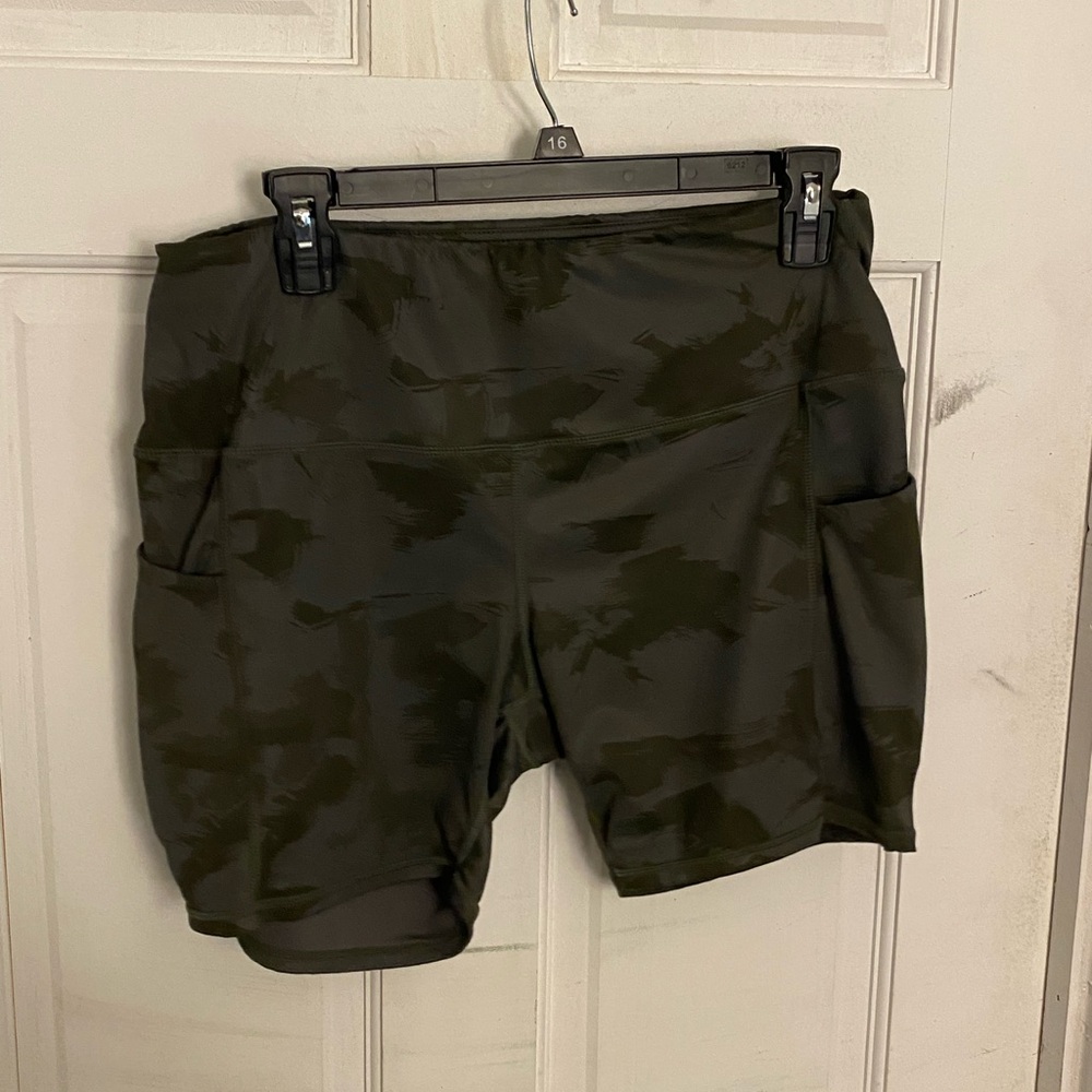 Women's Camouflage Athletic Shorts